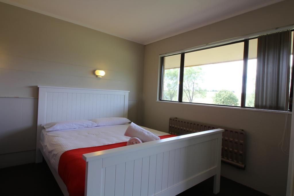 Snowy Mountains Resort And Function Centre Adaminaby Værelse billede