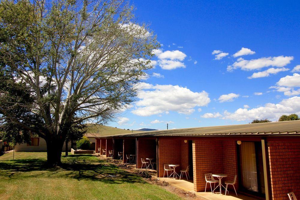 Snowy Mountains Resort And Function Centre Adaminaby Eksteriør billede