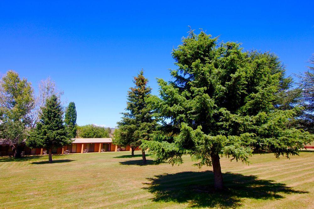 Snowy Mountains Resort And Function Centre Adaminaby Eksteriør billede