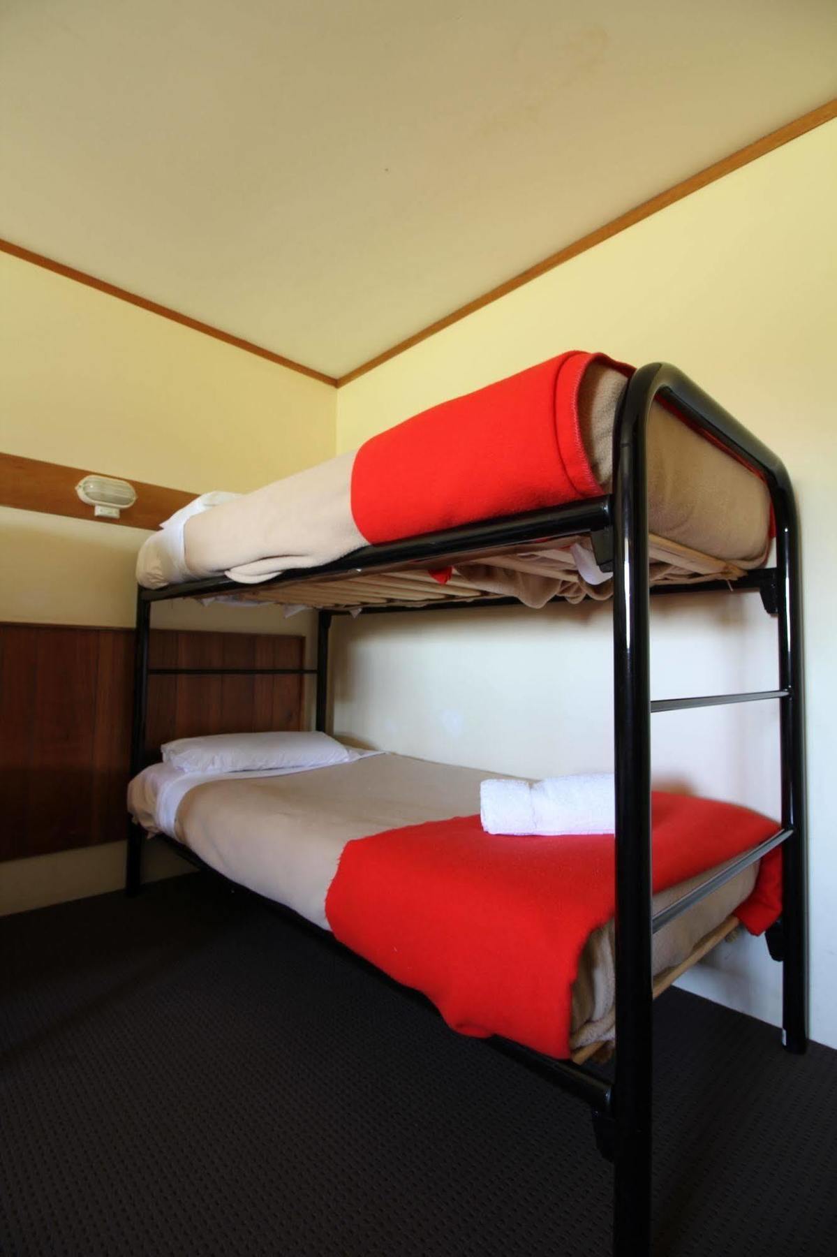 Snowy Mountains Resort And Function Centre Adaminaby Eksteriør billede