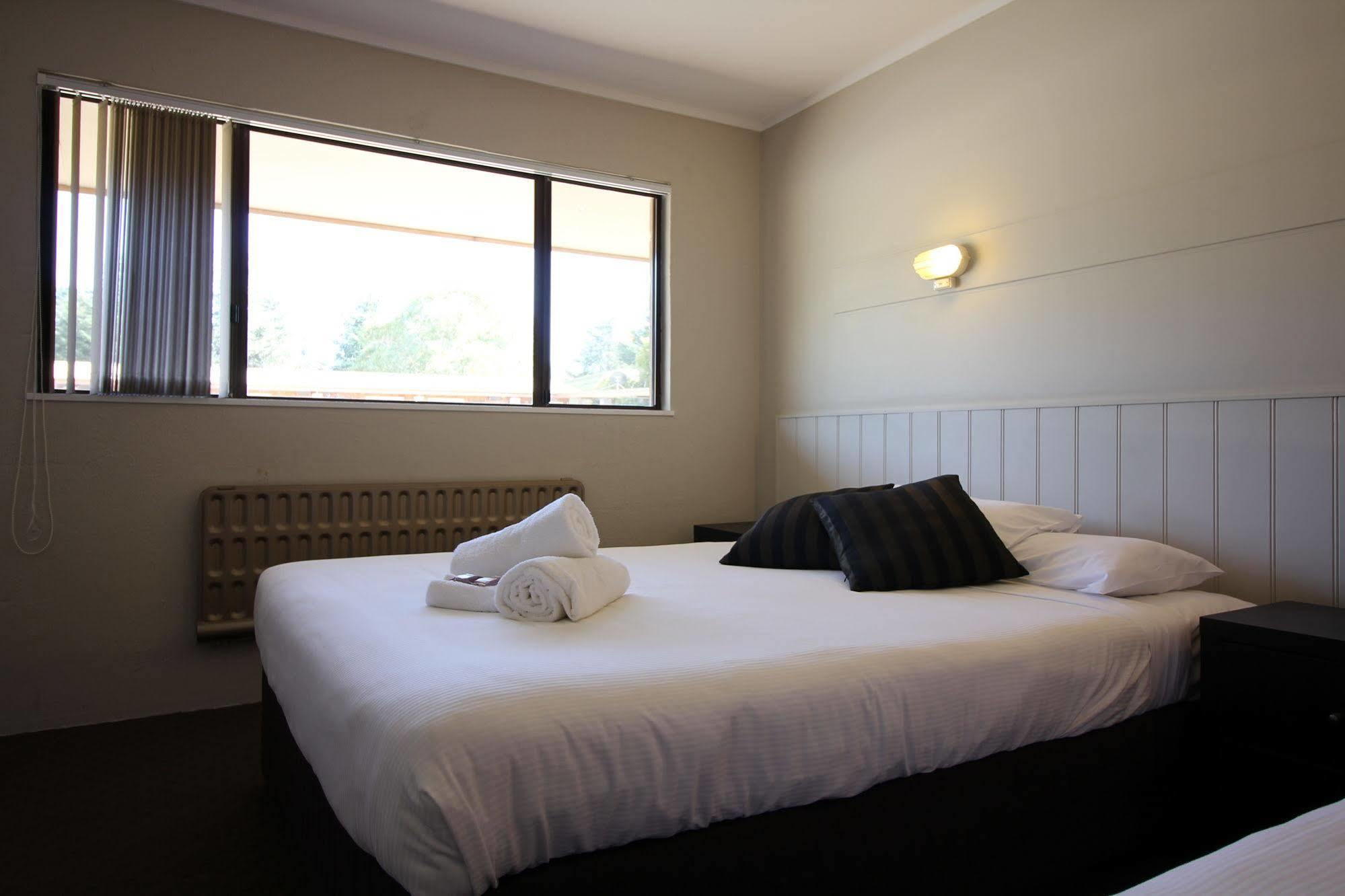 Snowy Mountains Resort And Function Centre Adaminaby Eksteriør billede
