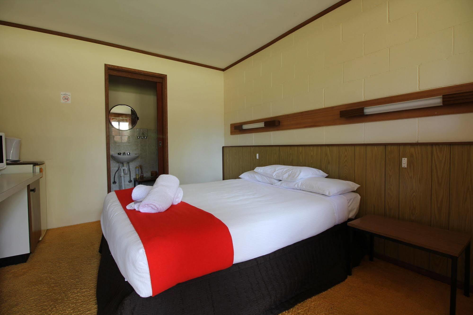 Snowy Mountains Resort And Function Centre Adaminaby Eksteriør billede